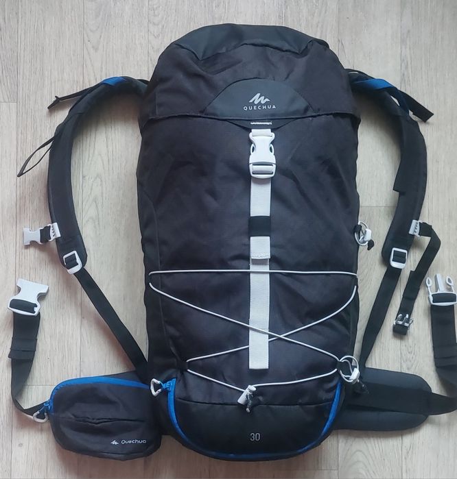 Рюкзак б/в трекінговий Quechua MH100 30 L , с дождевиком(France)