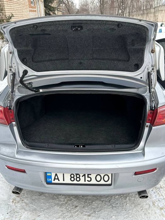 Mitsubishi lancer X автомат кожа на газу