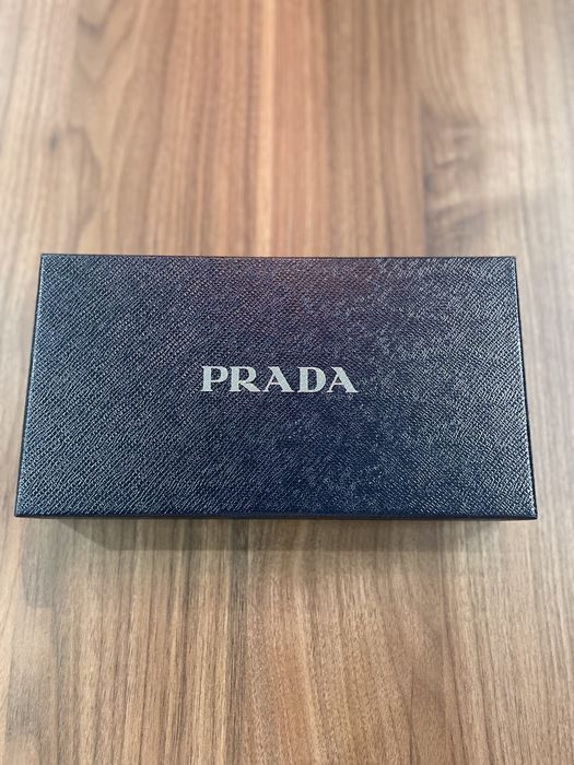 Prada Saffiano Leather Wallet Кошелёк