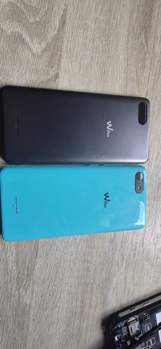 Telefon Wiko Tommy 3 na części.