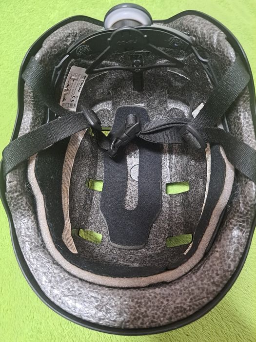 Шолом дитячий велосипедний BTWIN teen 500 black dh010-s  52-55 см