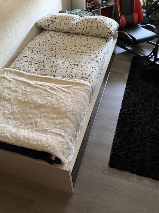 Cama de solteiro ikea