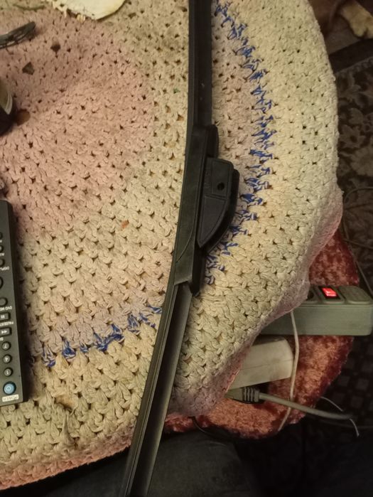 Дворник стеклоочистителя авто