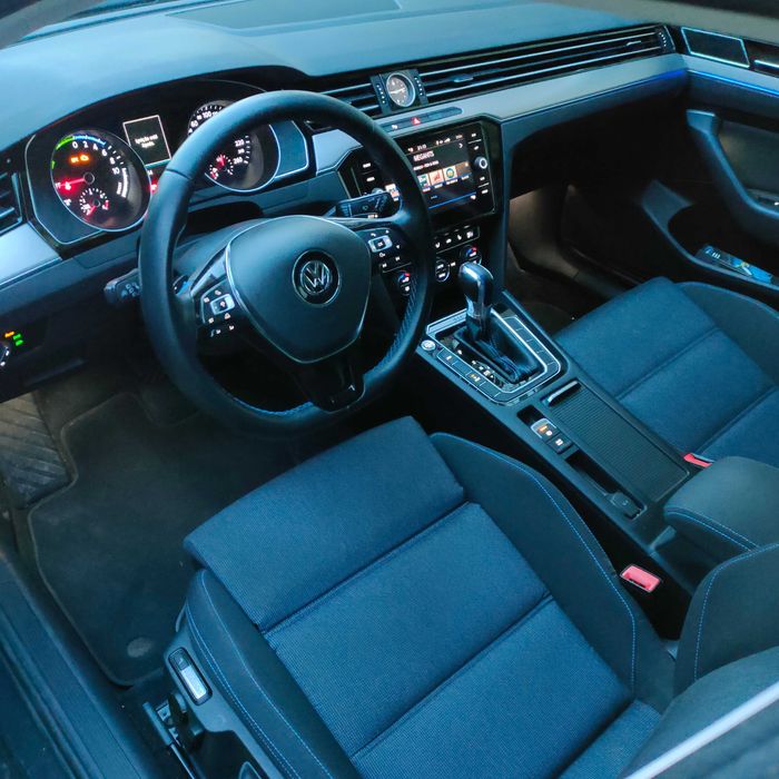 VW Passat Variant GTE Plug-in 218cv