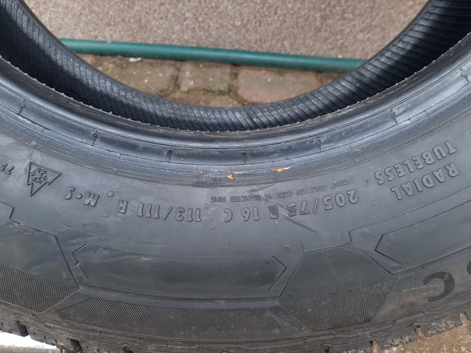 2x Opony zimowe 205/75R16C Continental VanContact Winter 9mm / 2023r