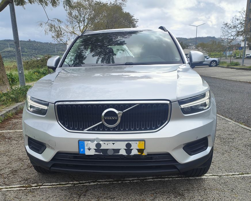 Volvo XC40 T3 Tech Edition Impecável
