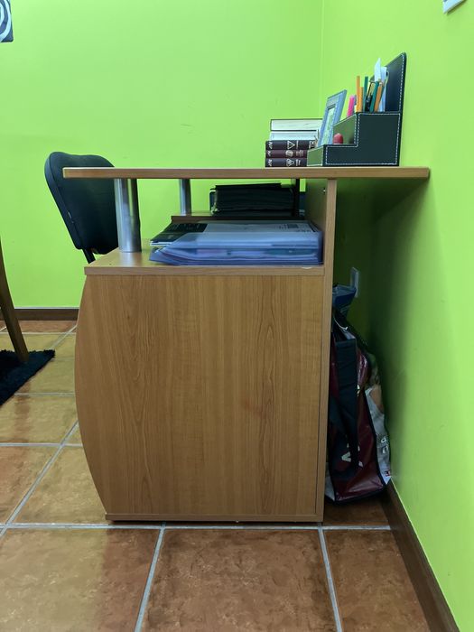 Secretaria + Cadeira