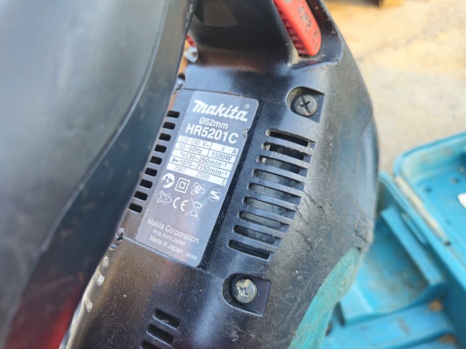 Młot wyburzeniowy młotowiertarka Makita HR5201 HR5201C Młoto-wiertarka
