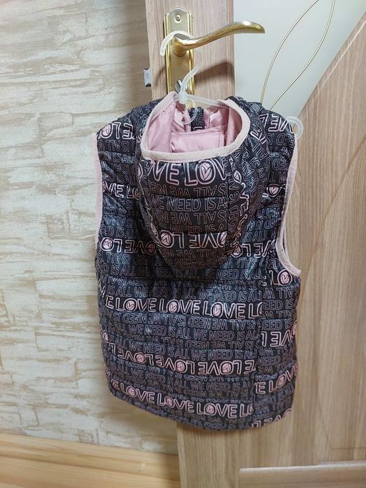 Осіння куртка для дівчинки ріст 140