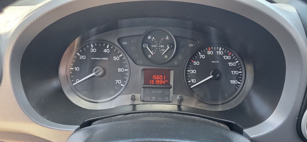 Peugeot Partner 1.6eHdi 2017 133.000km Muito estimada