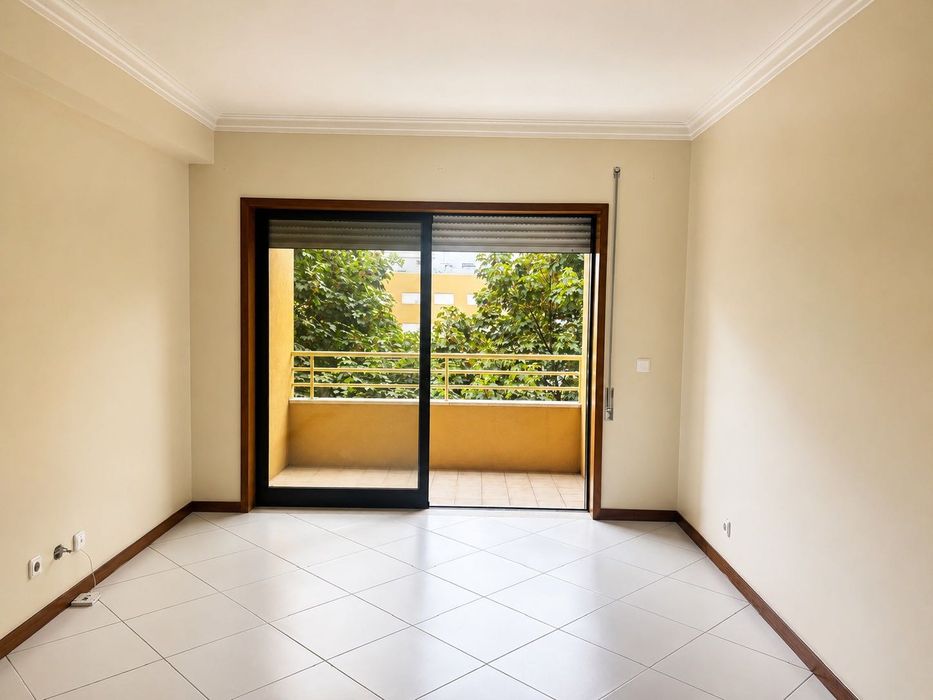 Arrendo apartamento T1+1 em Lamaçaes