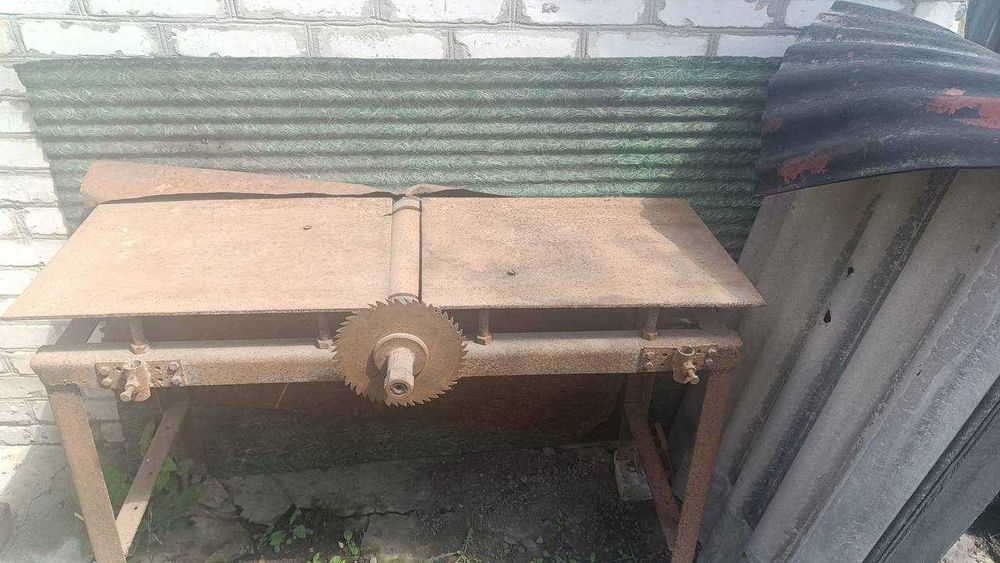 Станок деревообробний, циркулярка.