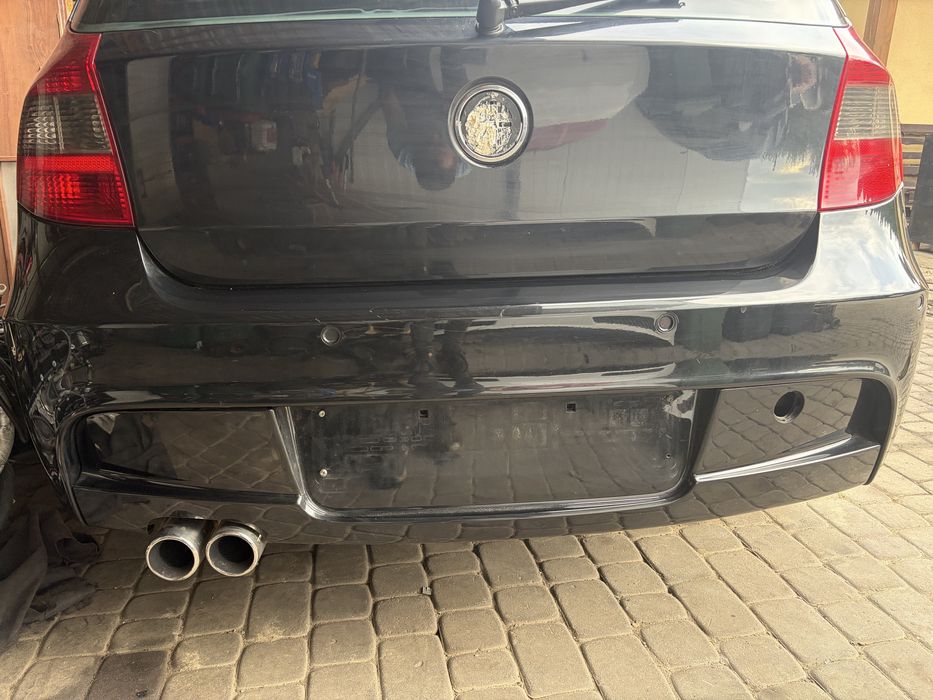 Zderzak tyl tylny bmw e81 e87 M pakiet black sapphire metalic 475/9 kpl pdc czujniki