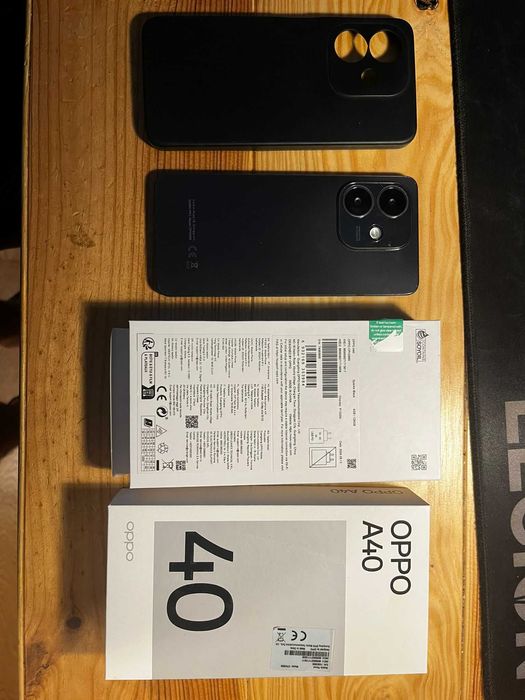 Oppo A40 128GB Preto