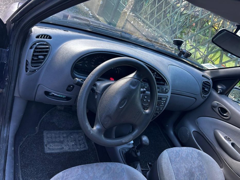 FORD FIESTA 1.0 ano 99 carro 100%