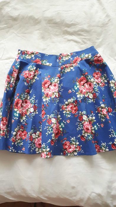 гарна    спідниця