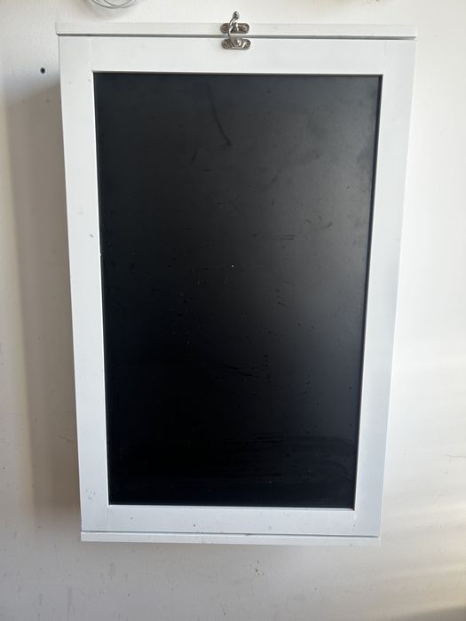 Biurko składane z tablicą i półeczkami