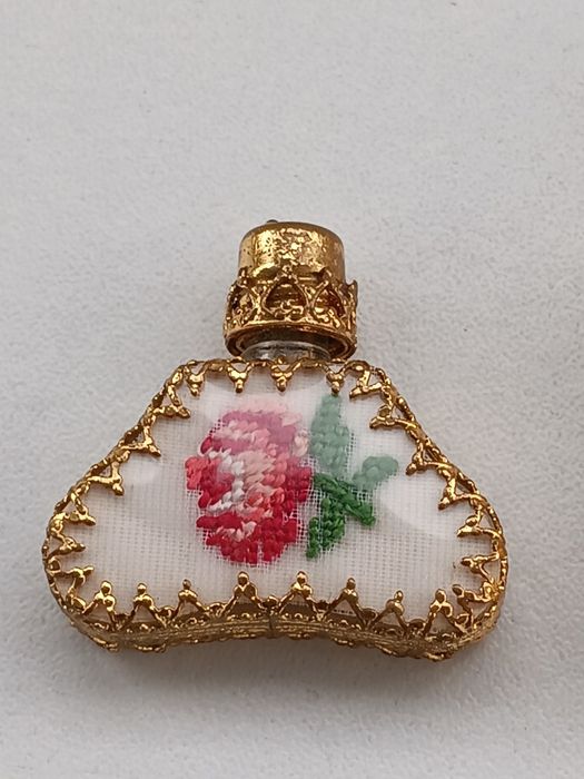 Coleção Mini Frascos Perfume Vintage – Perfume Bottles / Scent Bottles