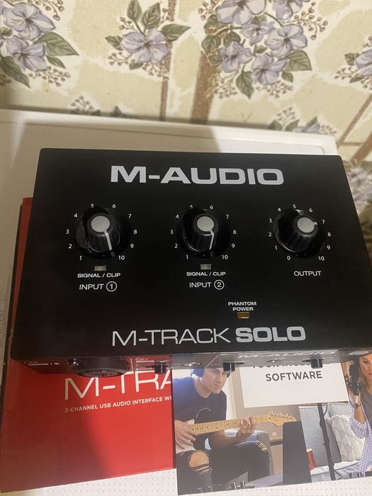 Звуковая карта M-Audio M-Track Solo / Аудиокарта для гитары, вокала, стримов