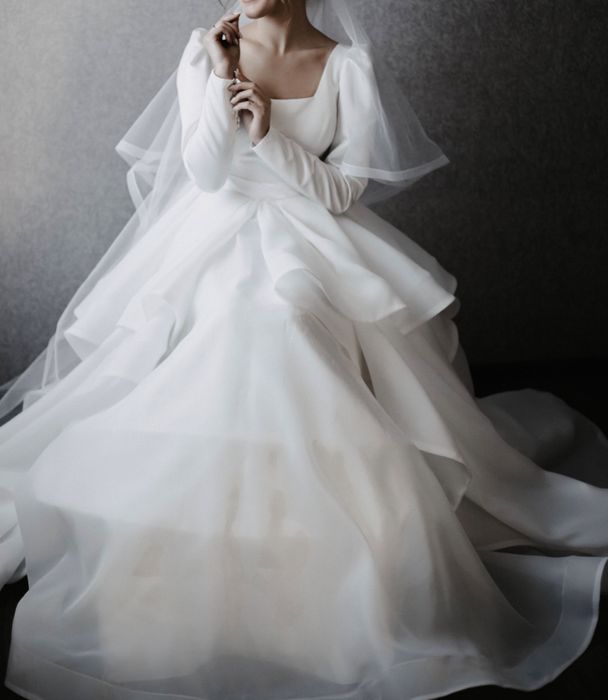 Весільна , стильна сукня 2023