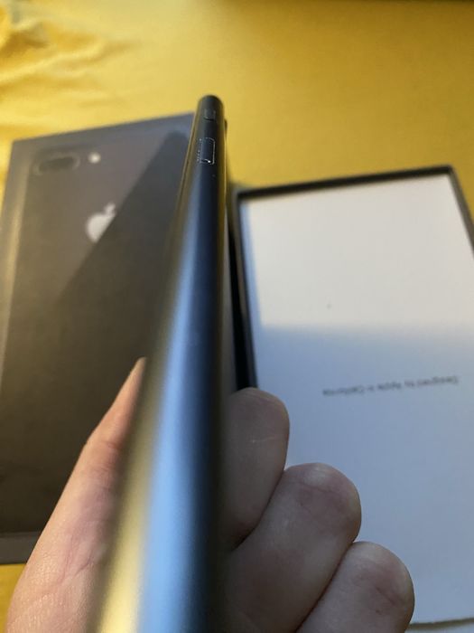 Продам айфон 8+ в хорошем состоянии