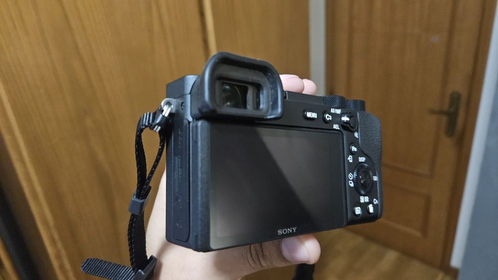 Sony A6600 - Só 742 disparos
