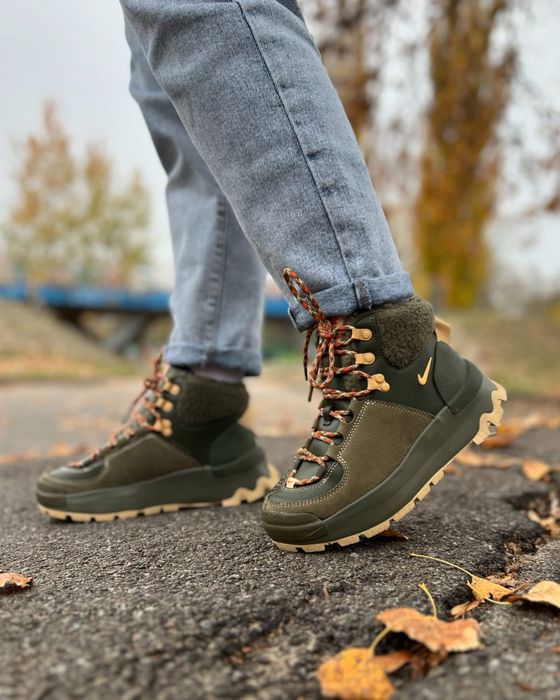 Жіночі зимові хайтопи Nike City Classic Boot PRM WP