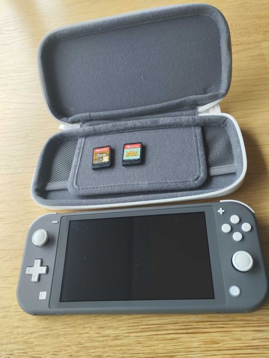 Nintendo Switch Lite cinzenta + 2 jogos (descrição) + Bolsa