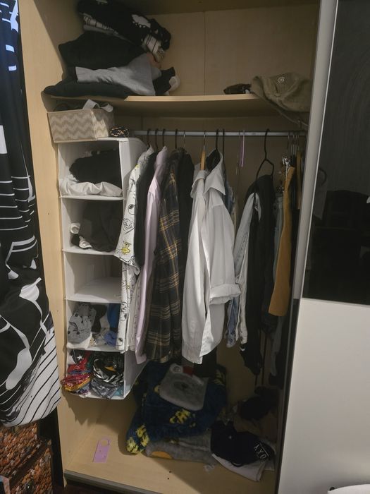 Roupeiro de duas portas