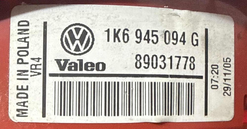 Farolim da Mala Direito 1K6945094G - VW GOLF V