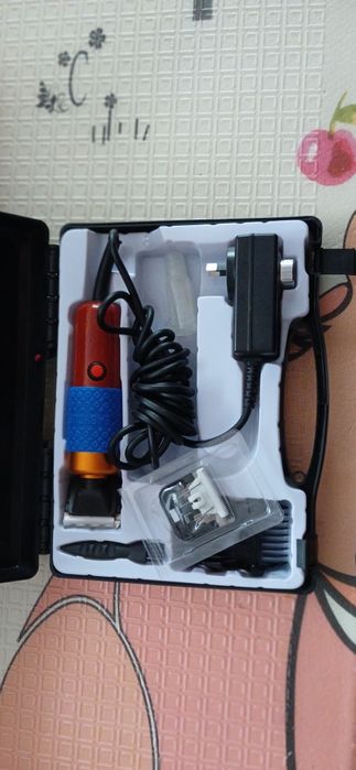 Машинка для стрижки килимів. 200Вт з регулюванням швидкості.