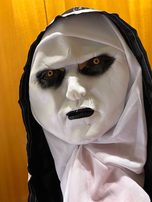 Máscara Freira nova