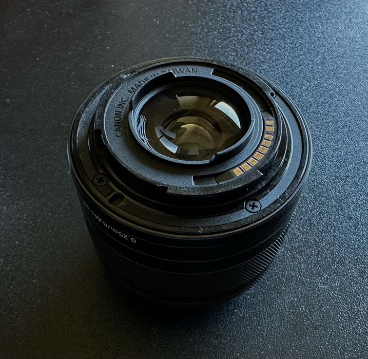 Canon M10 + objetiva 15-45mm