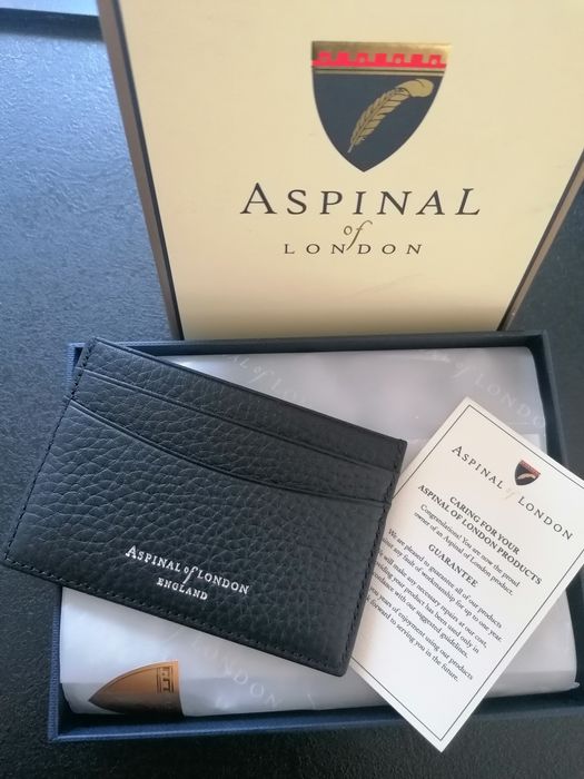 Etui na karty kredytowe