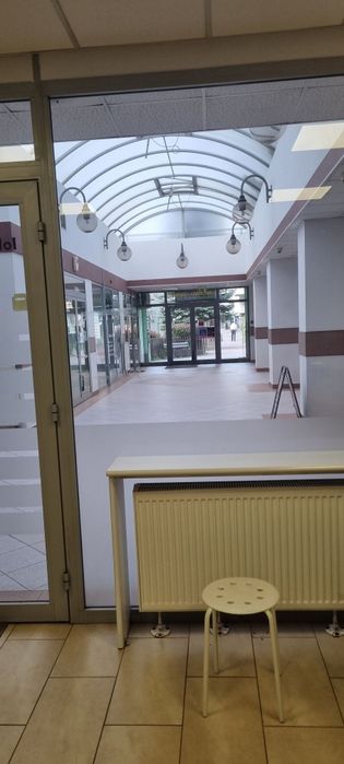 Wynajmę lokal handlowo usługowy 41 m2 na Bemowie