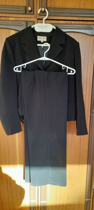 Костюм жiночий  , виробник Польша