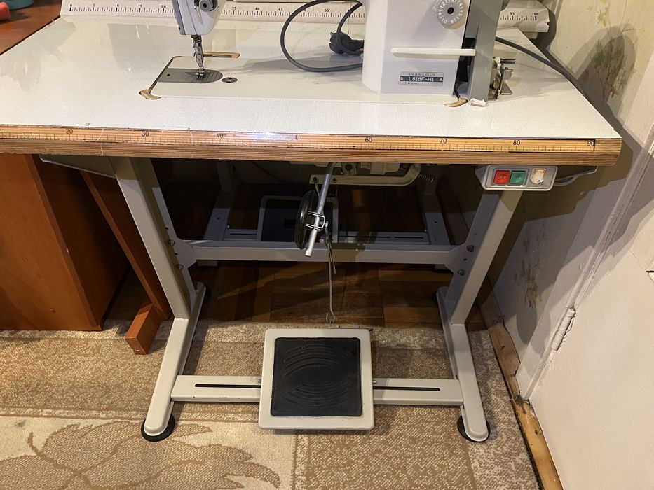 SIRUBA L818F-H1 швейна машинка