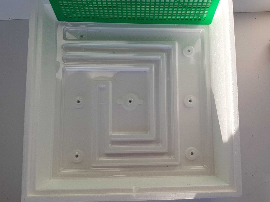 Інкубаторы Квочка МІ-30-1С и МІ-30-1Е ручний/механічний переворот