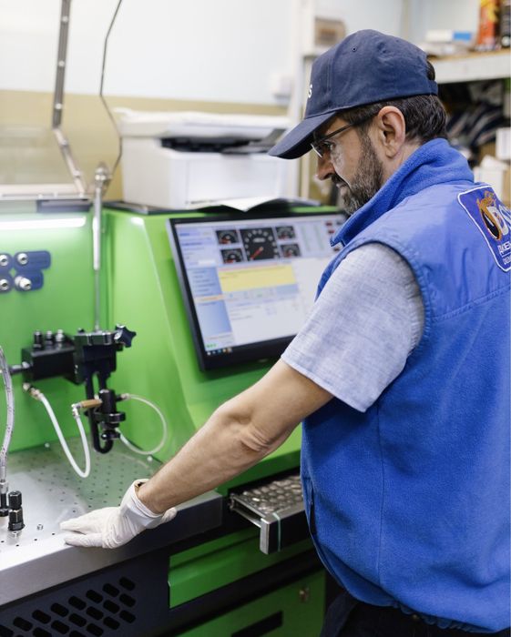 Чистка бензинових та ремонт дизельних форсунок насосів тнвд