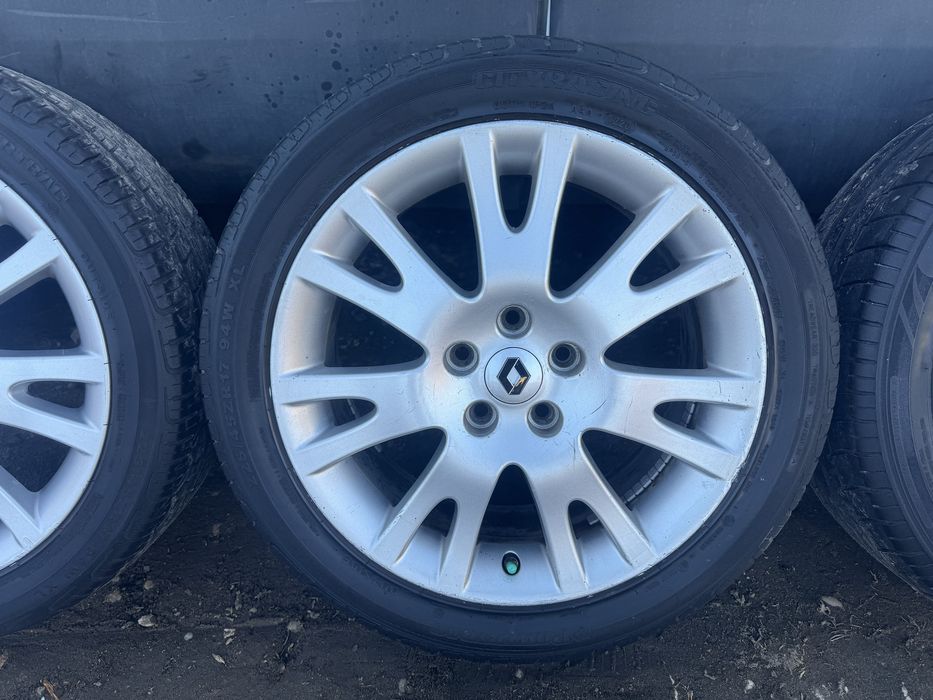 Felgi z oponami 225/45R17 Renault 5x108 Laguna Escape Safrane Vel Sati
