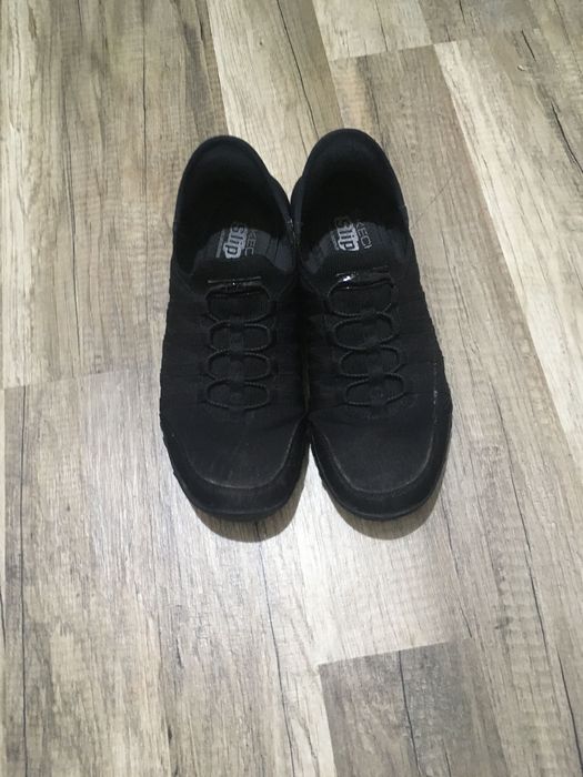 Ténis  sketchers preto