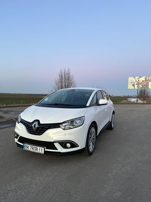 Продам автомобіль Рено сценік 4