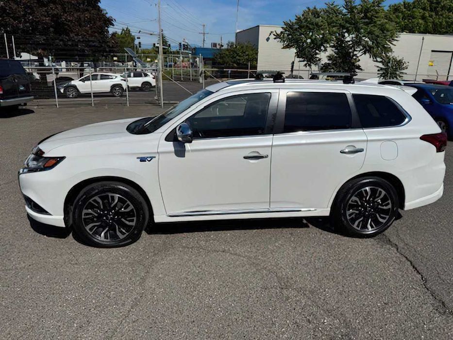 Mitsubishi Outlander PHEV GT      2018