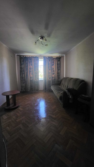 Оренда кімнати в комунальній квартирі