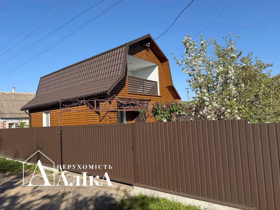 Продам дачний будинок з ремонтом біля річки Дністер!