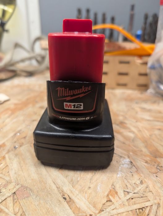 Milwaukee M12 B6 6.0Ah Li-Ion