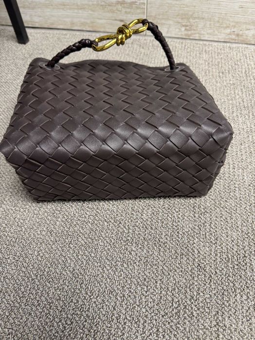 Сумочка Bottega Veneta в идеальное состояние