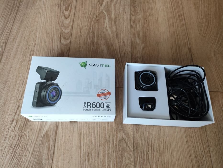 Wideorejestrator kamera samochodowa Navitel r600