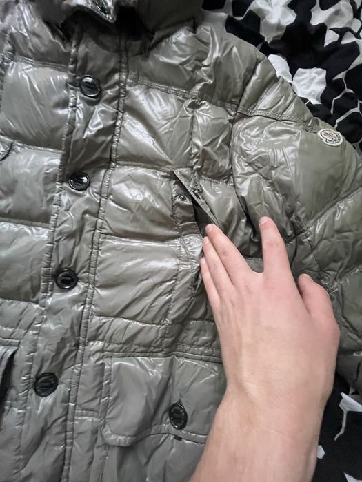 Пуховик від Moncler