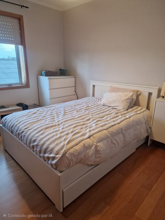 Estrutura de cama c/4gavetas + Estrado